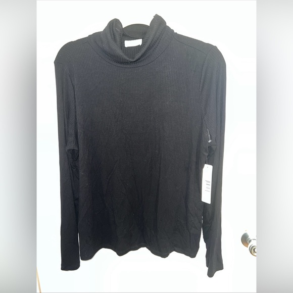 Cyrus Tops - Cyrus Black Long Sleeve Turtleneck Top
